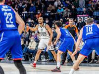 乐鱼官方网址 -丹佛掘金内部会议纪要流出：今夜队长鼓劲，CBA常规赛使命明确，更衣室氛围转暖的简单介绍