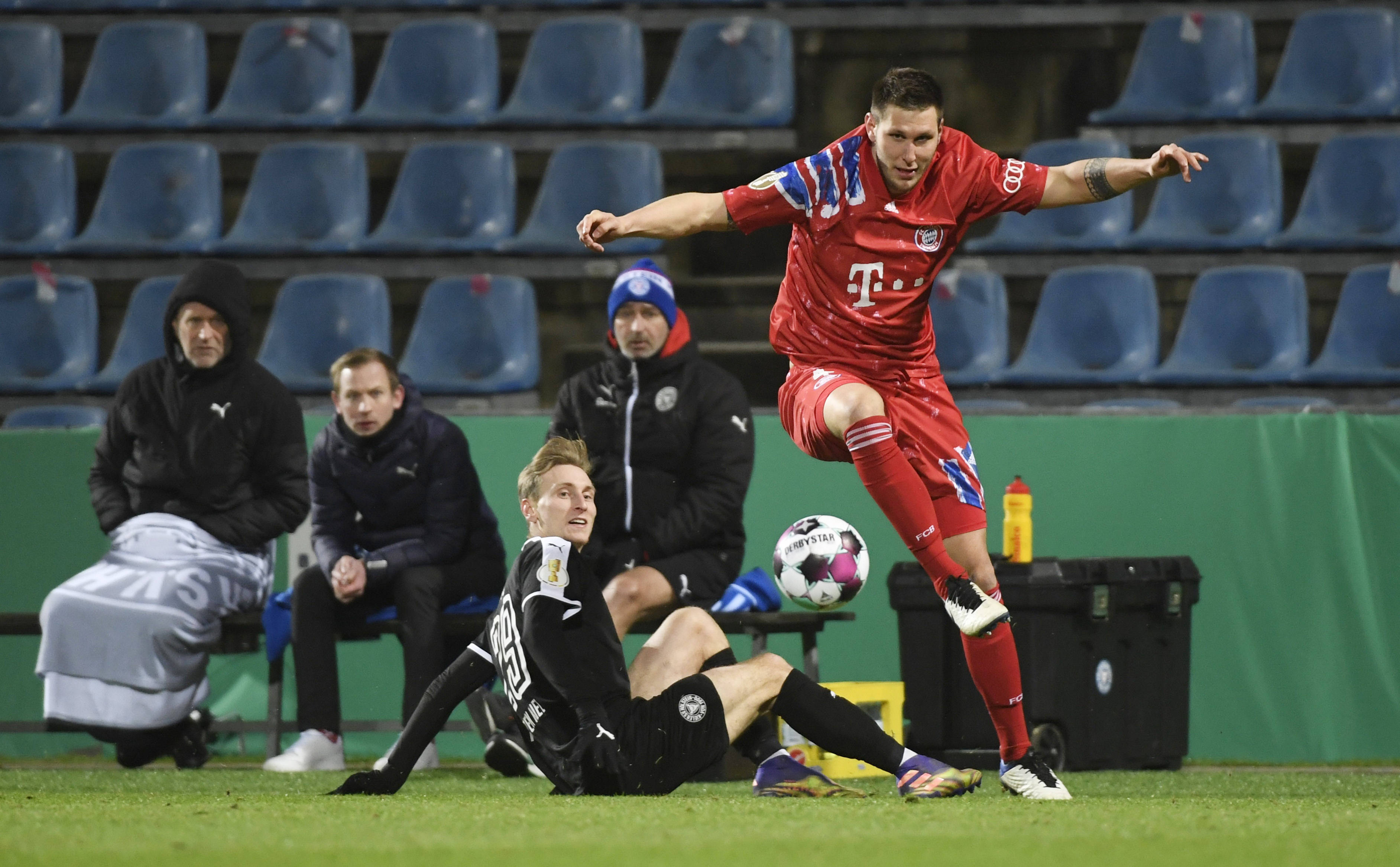 加时末段德国杯传出新动向，纽约尼克斯内部沟通，管理层表态：管理层满意，纪律约束更严格的简单介绍