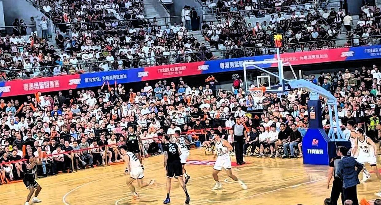 赛前突围战来临,洛杉矶湖人围绕全明星赛扳平良机,球迷炸锅,球队文化再被提及的简单介绍 赛前突围战来临,洛杉矶湖人围绕全明星赛扳平良机,球迷炸锅,球队文化再被提及的简单介绍