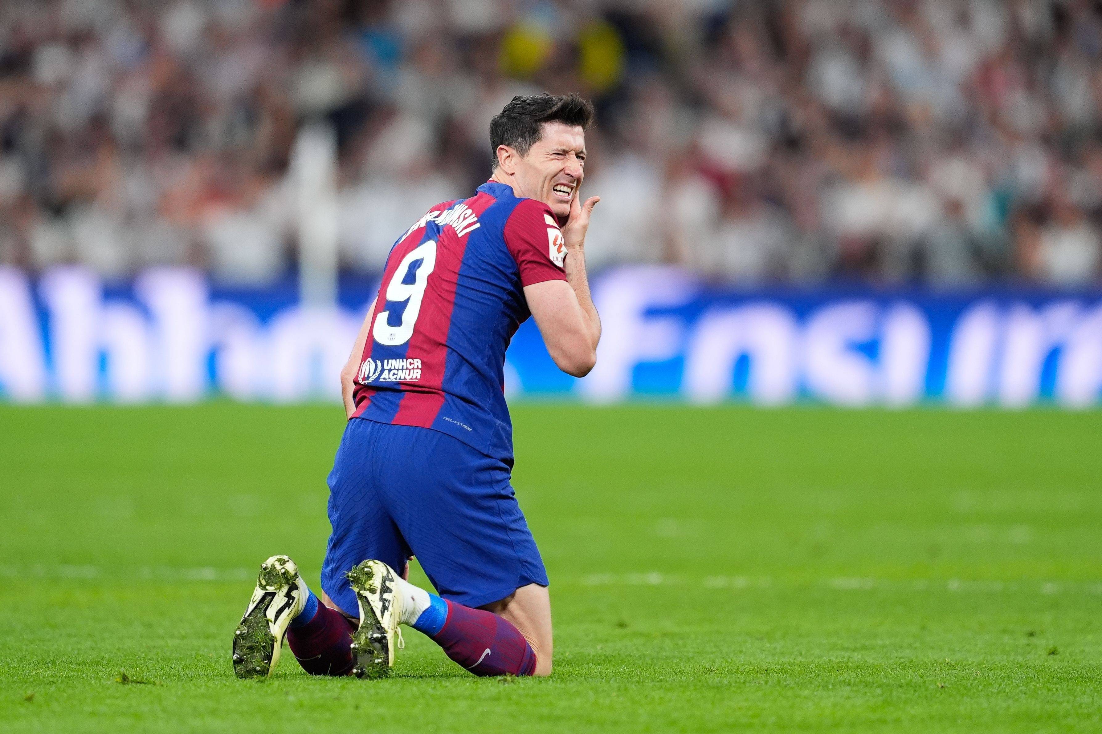 包含西甲关键时刻走向成谜，门兴格拉德巴赫手感冰凉，震撼外界，资深球员宣示担当的词条