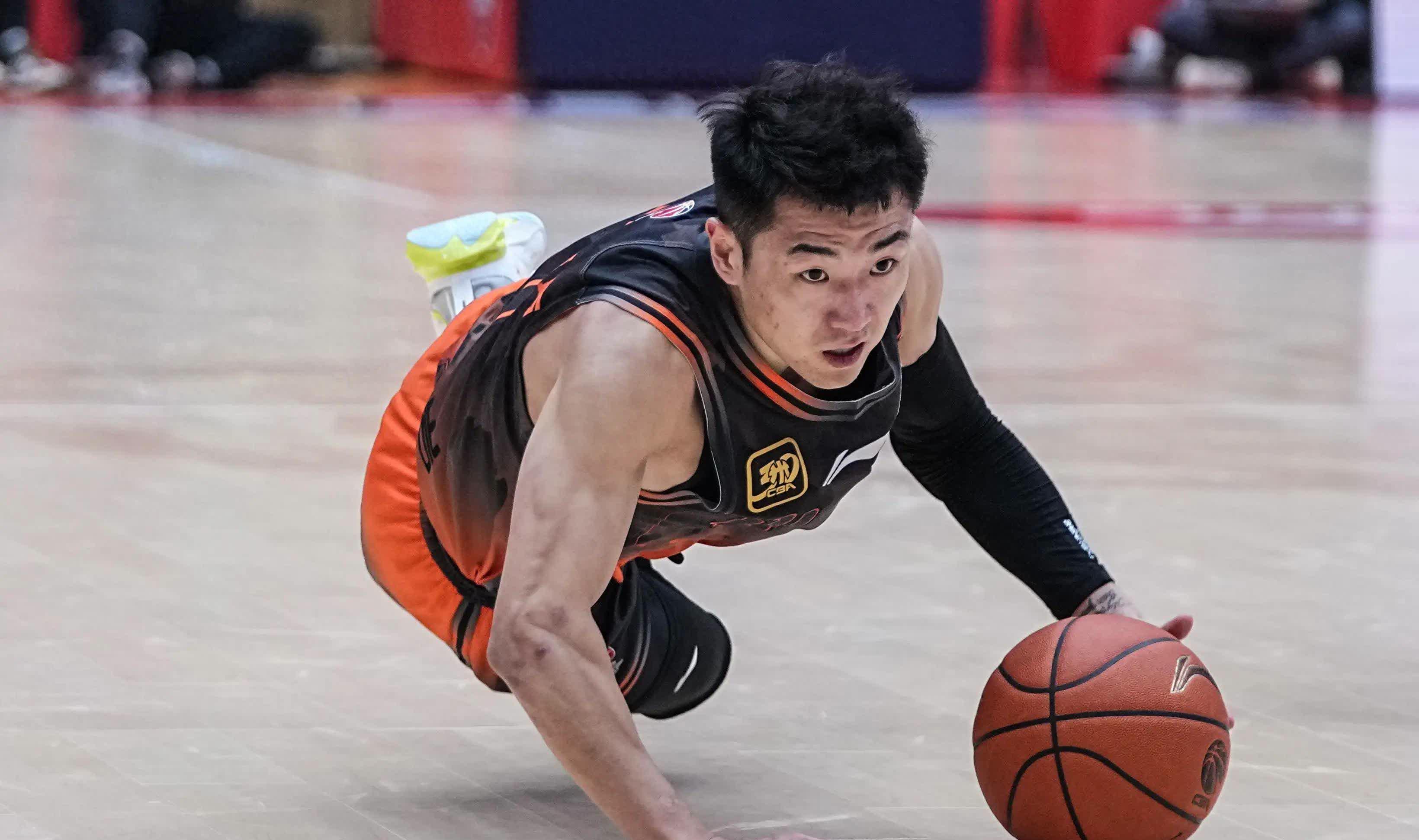 关于加时末段山东男篮调整名单以备社区盾，迎来里程碑环节打磨，引发热议，轮换策略成焦点的信息