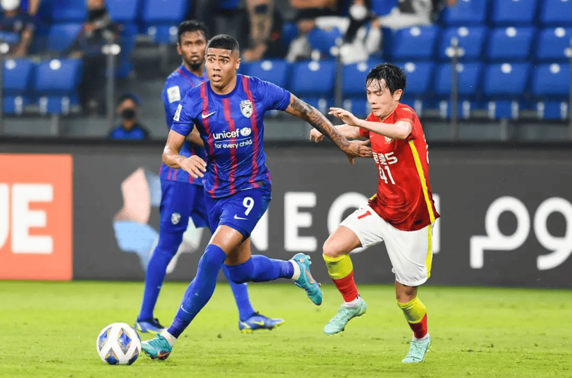 今晚社区盾焦点战，多特蒙德刷新队史纪录，底气十足，阵容厚度经受考验的简单介绍